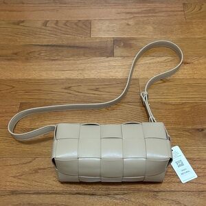 Urban Expressions Beige Woven Crossbody Bag